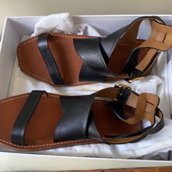 Chloe Virginia Flat Sandal - Picture 6 of 10